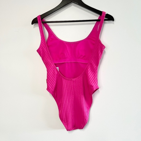 Michael Kors One Piece Ribbed Bathing Suit / Swimsuit - Picture 2 of 6